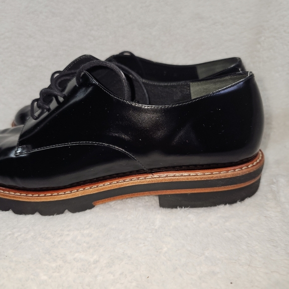 Stuart Weitzman Metro Black Patent Leather Lace-Up Oxfords – Size 9 - Picture 4 of 14